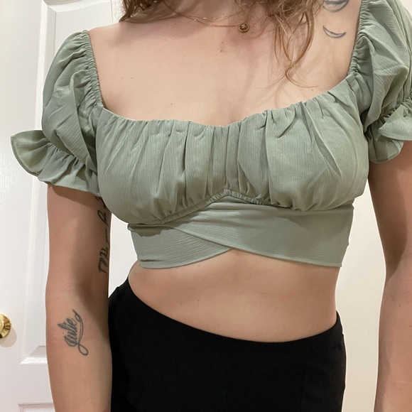 NWT Summery Top - Picture 4 of 8